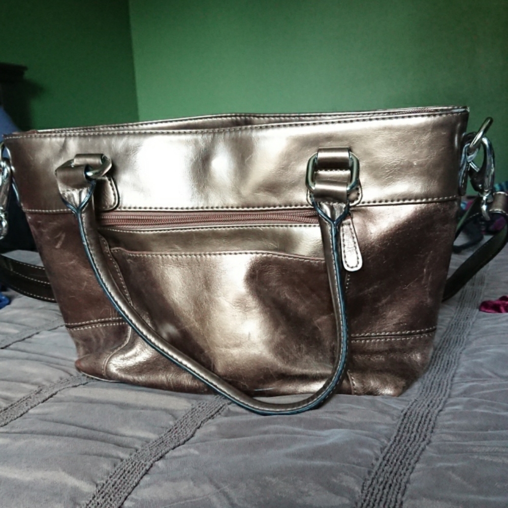EUC Giani Bernini Golden Metallic Leather Purse